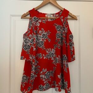 Monteau Women’s cold shoulder size large